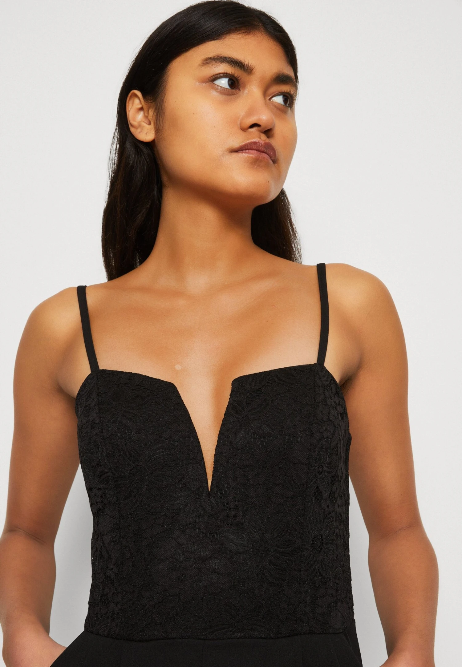Wal G Core V Neck - Jumpsuit - Image 6