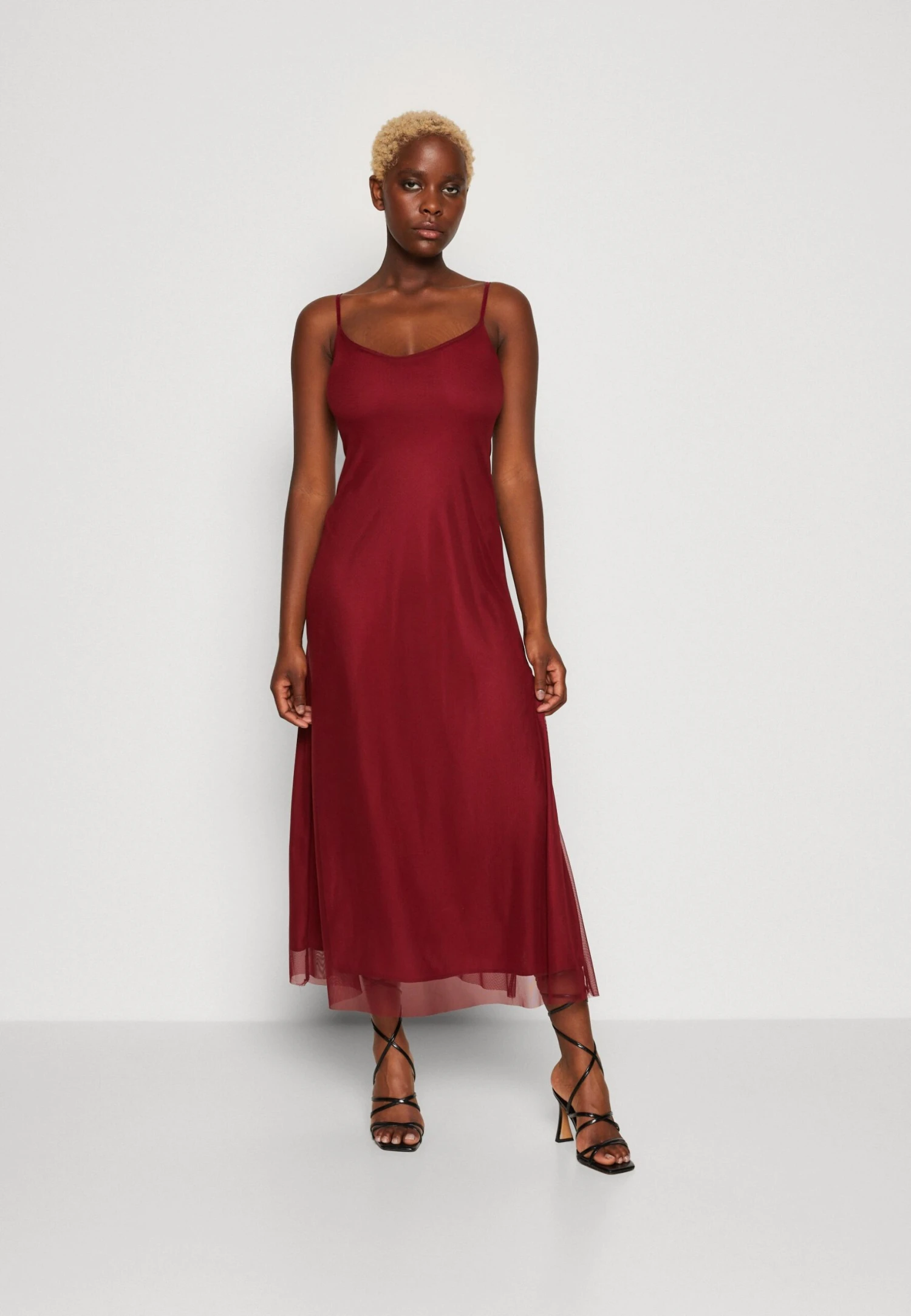 Wal G Sandy - Maxi Dress - Plum