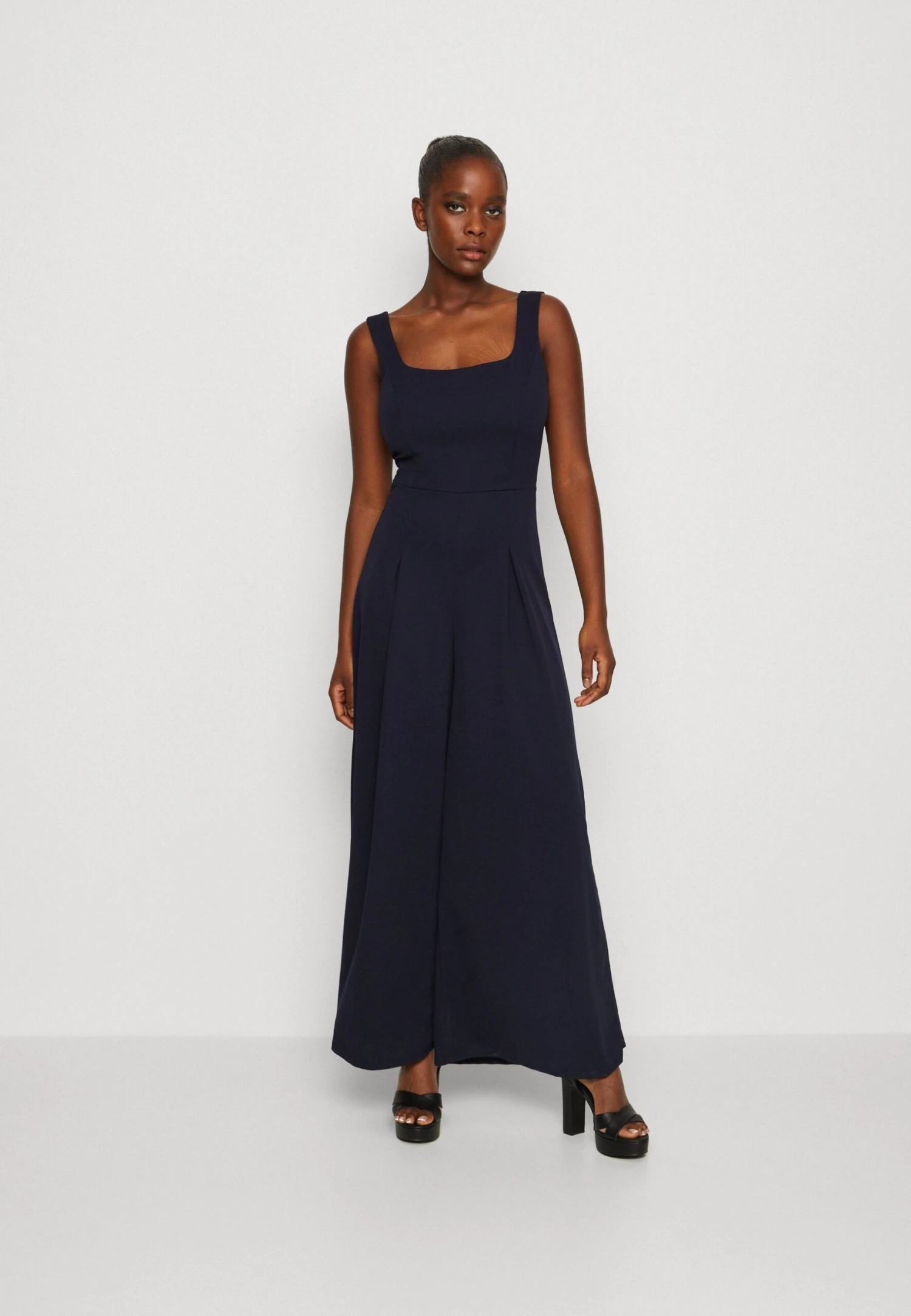 Wal G Rian Wide Leg Pleat - Jumpsuit - Navy Blue