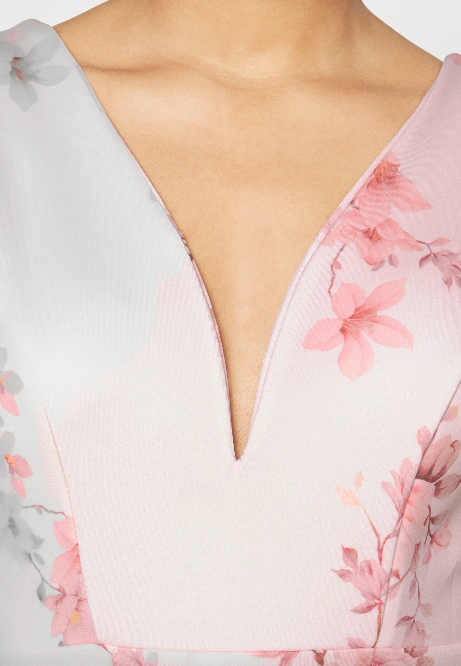 Wal G Wedding Jamie Flare Sleeve Midi - Shift Dress - Pink - Image 6