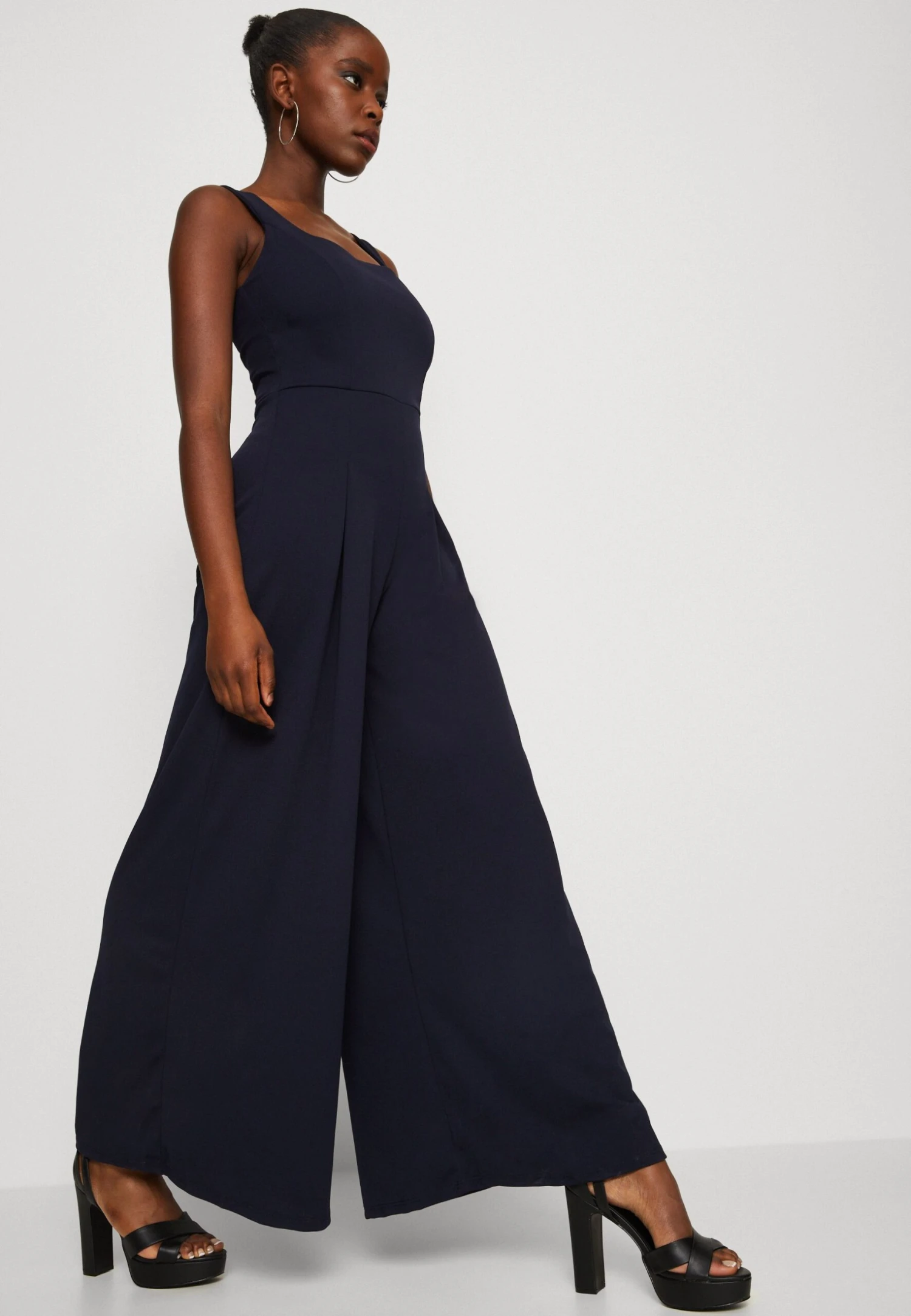 Wal G Rian Wide Leg Pleat - Jumpsuit - Navy Blue - Image 4