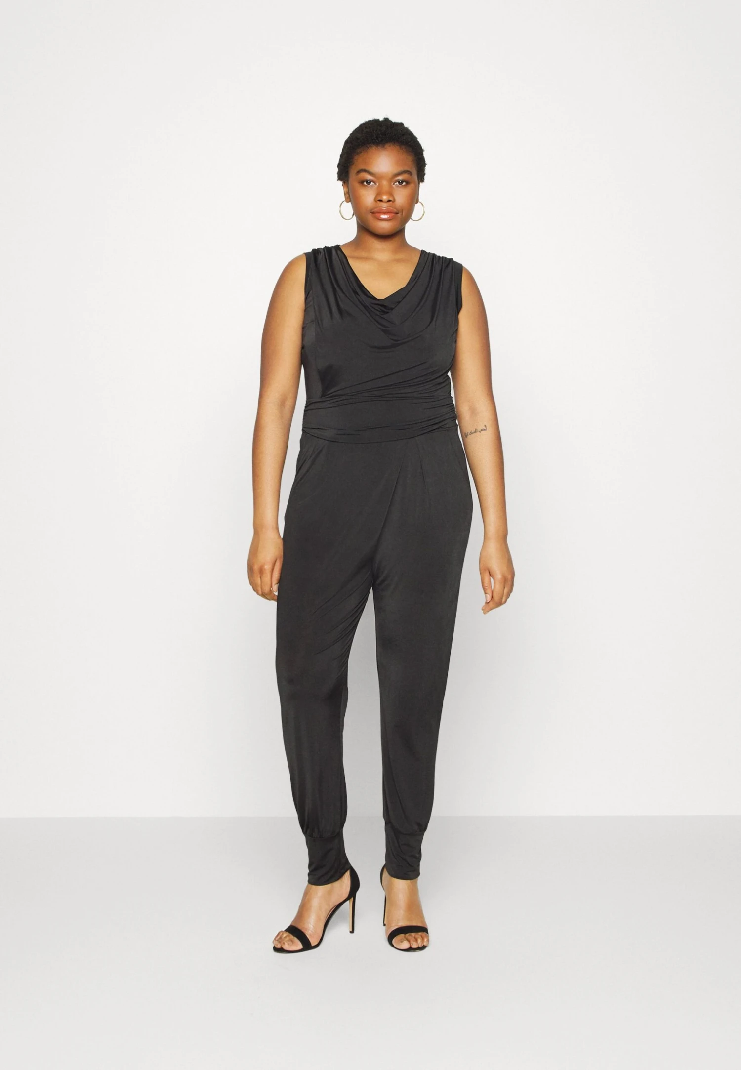 Brady V Neck- Jumpsuit - Black