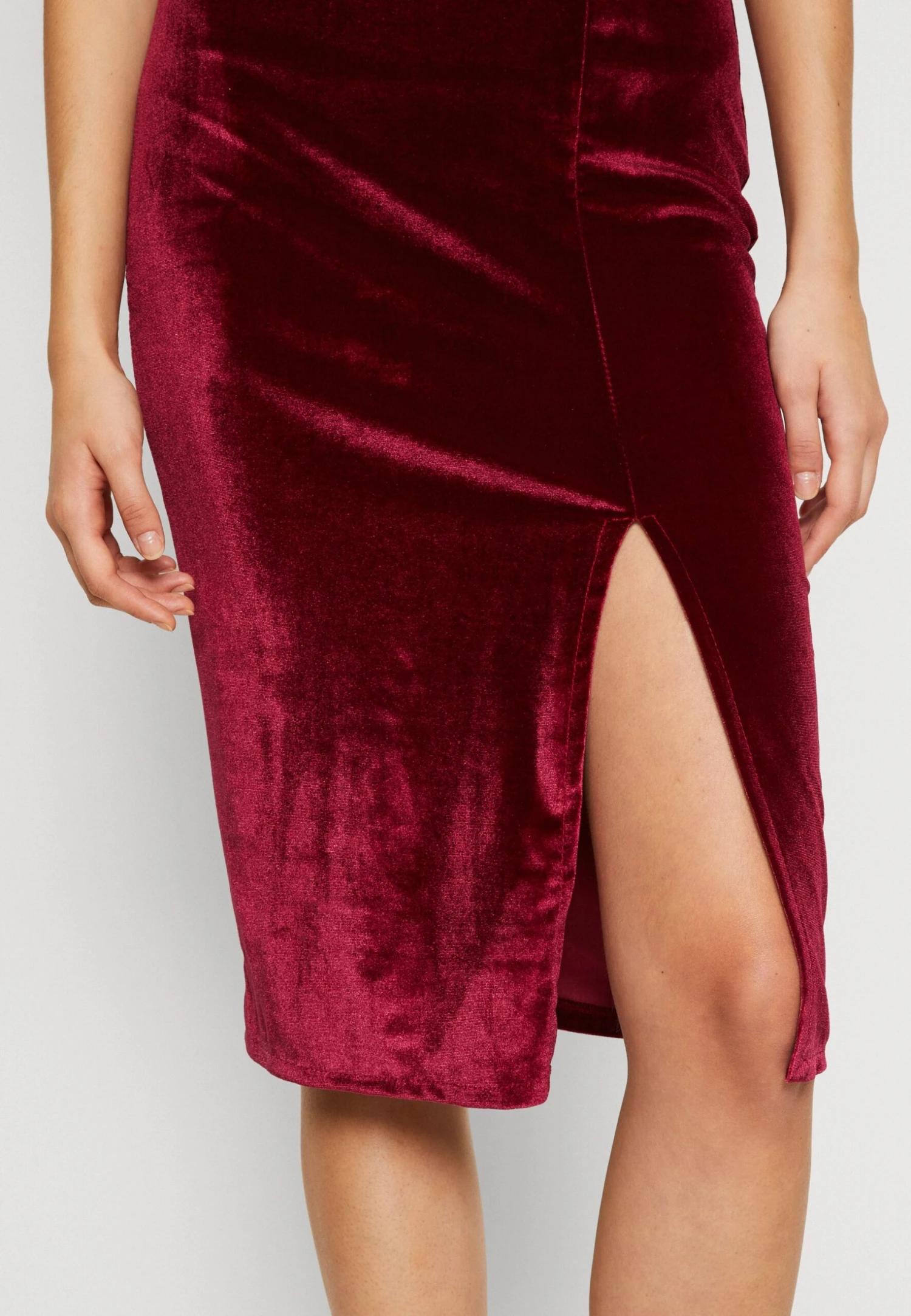 Wal G V Neck - Cocktail Dress / Party Dress - Image 6