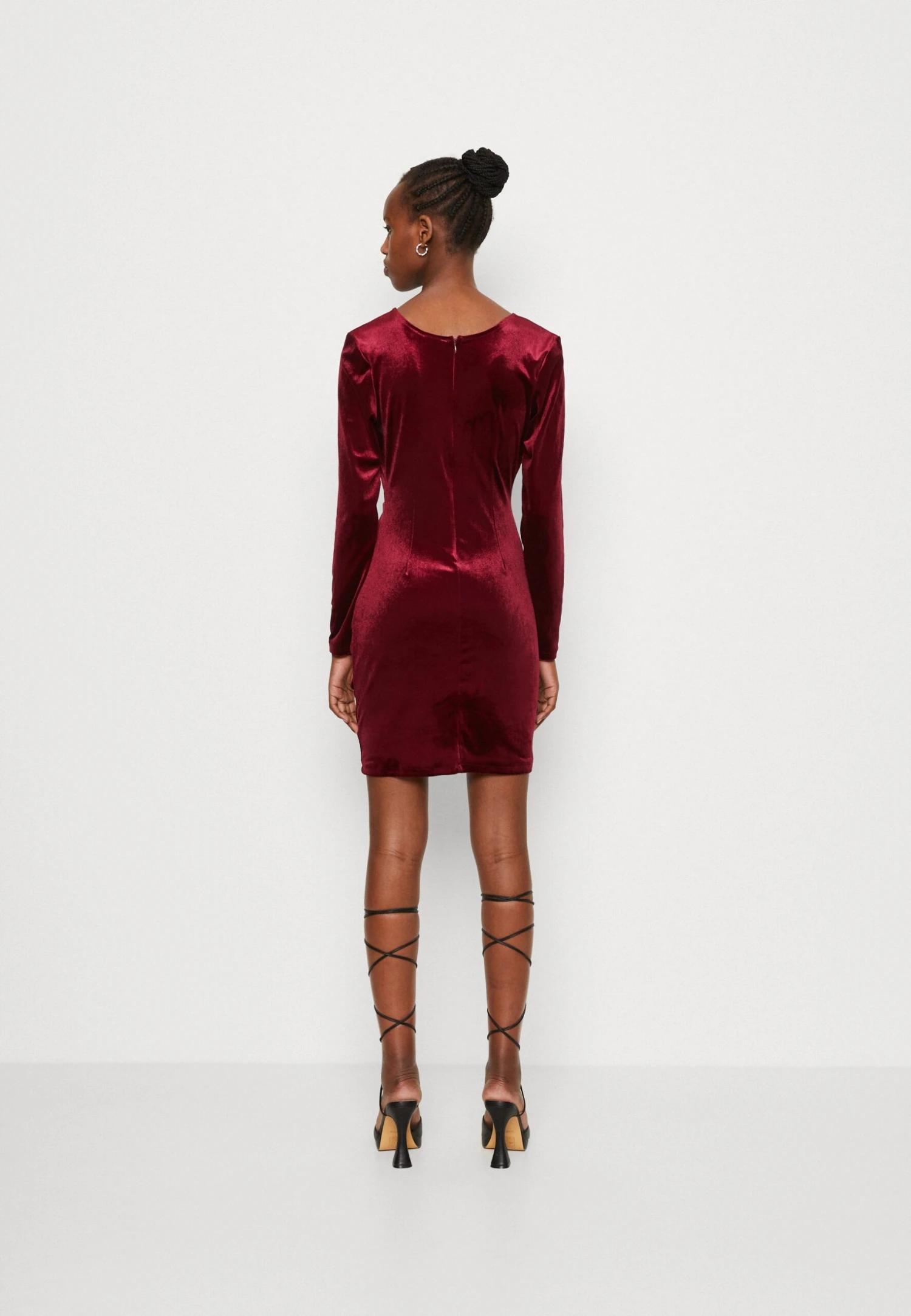 Wal G Valentines Dolly Cut Out Mini - Cocktail Dress / Party Dress - Wine - Image 3